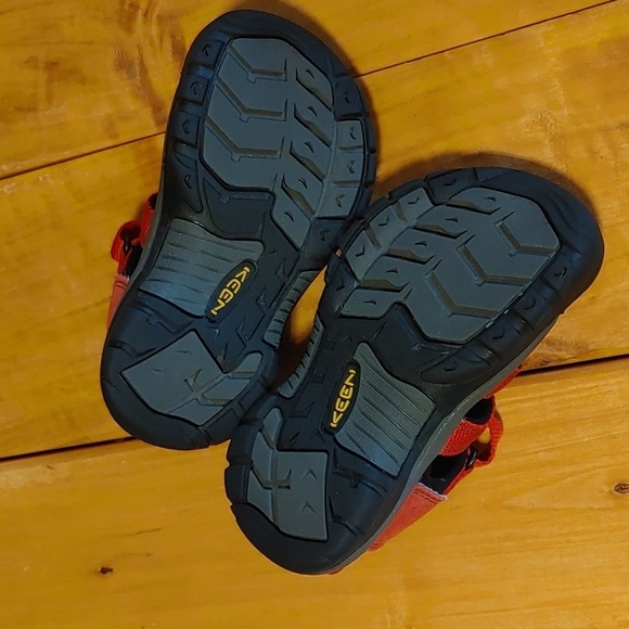💚Boy's Keen Newport H2 Sports Sandals - Picture 10 of 13